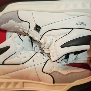 Brand New Valentino Rockstud Untitled Platform Sneakers $970 msrp